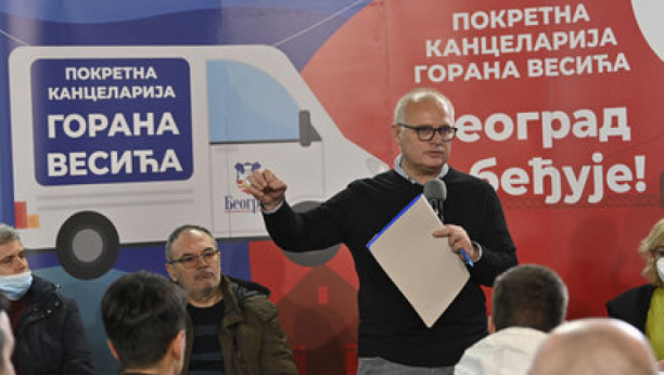 VESIĆ POSETIO OBRENOVAC: U Zabrežju mnogo urađeno, nastavljamo sa ulaganjem! (FOTO)