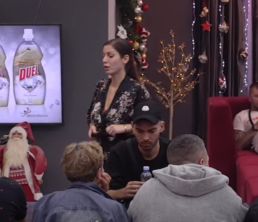 TO JE STVAR KOJA ME JE NAJVIŠE U ŽIVOTU ZABOLELA Maja zbog Janjuševog postupka ga izabrala za najvećeg licemera, pa napala Viki!