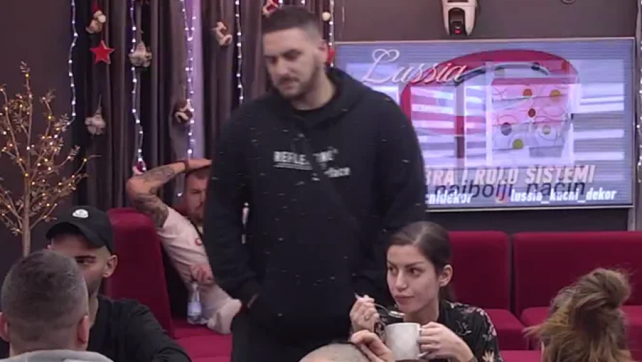 OŠTRO IM ODBRUSIO NAKON PROZIVKI! Zola odgovorio zadrugarima na sve provokacije, pa Rešićku proglasio za najlicemerniju osobu!