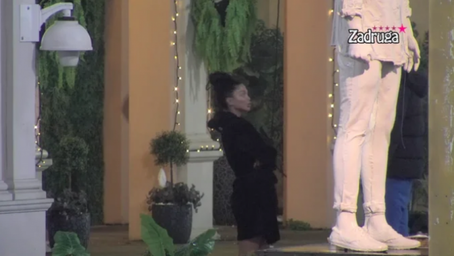 ŽELI POMIRENJE SA DALILOM?! Car zvanično ostavio Maju, Marinkovićeva mu uputila pretnje!