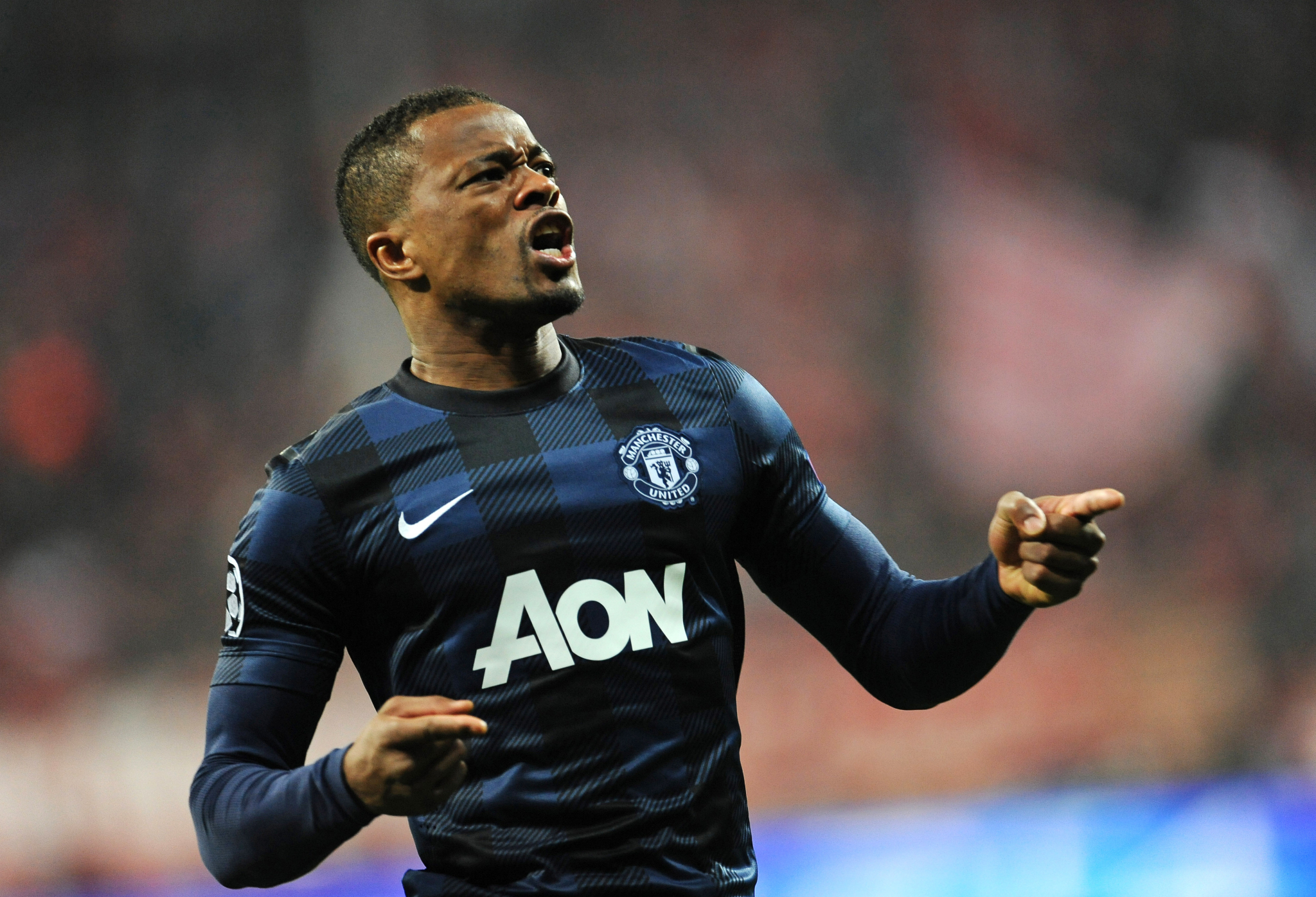 LEGENDARNI FRANCUZ IZVREĐAO GVARDIOLU Trener Mančester sitija na udaru kritika, svi mu zameraju jedno