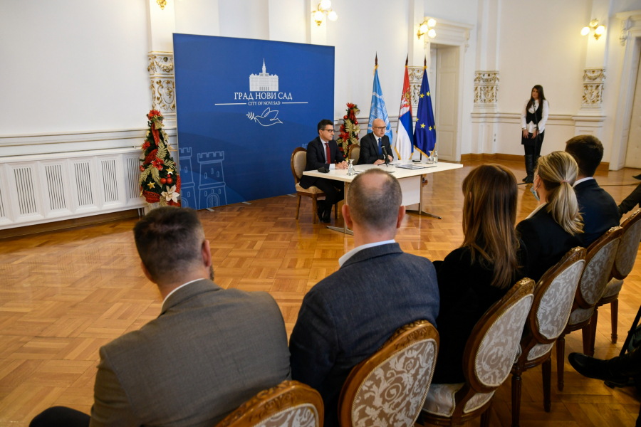 POTPISAN VAŽAN UGOVOR Vučević: Novi Sad iduće godine dobija električne autobuse