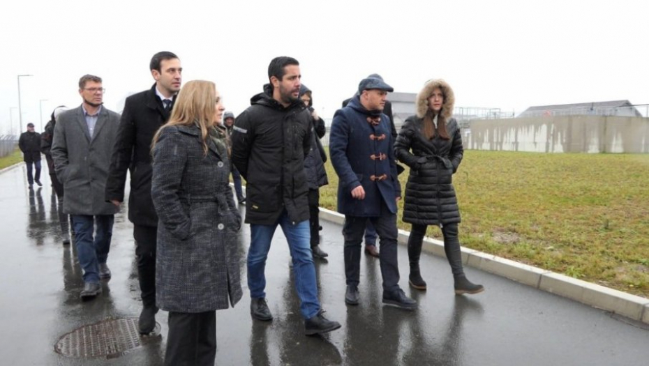 MOMIROVIĆ SAOPŠTIO DIVNE VESTI Otvaranje deonice autoputa od Preljine do Pakovraća za 10-20 dana