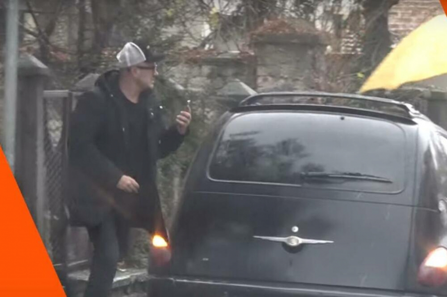 PRVI PUT U JAVNOSTI NAKON VESTI O RAZVODU! Sale Tropiko ne liči na sebe, pevač teško podnosi rastanak, a svi bruje o ovom skandaloznom detalju!