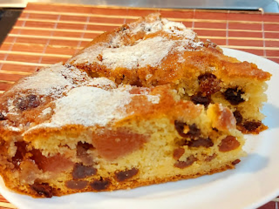 SAVRŠENA KOMBINACIJA ZA DOBRO RASPOLOŽENJE Kolač sa slatkim iz tegle, brzo i lako se sprema, a uživa natenane (VIDEO)