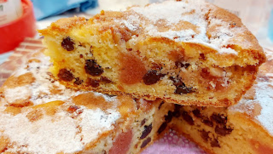 SAVRŠENA KOMBINACIJA ZA DOBRO RASPOLOŽENJE Kolač sa slatkim iz tegle, brzo i lako se sprema, a uživa natenane (VIDEO)