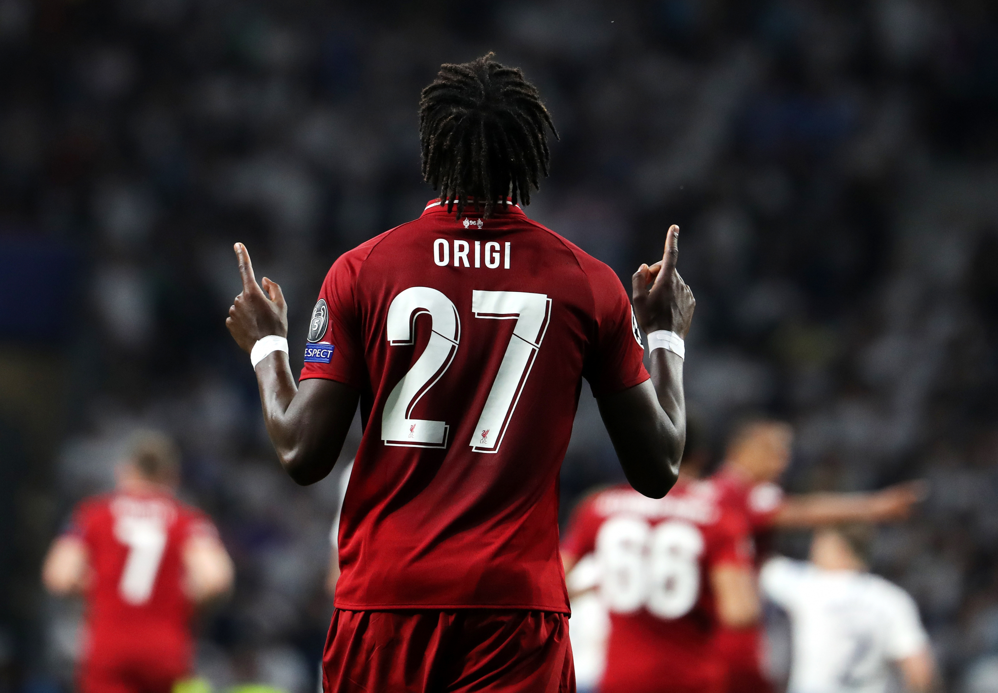 DOBIO IME PO LEGENDARNOM SRPSKOM KOŠARKAŠU, POSTAO TIHI HEROJ LIVERPULA! On je Milan Pavkov 