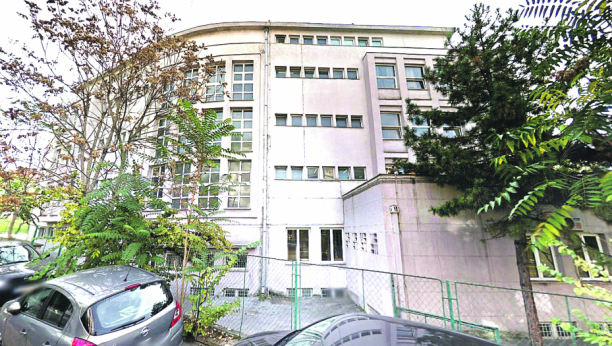 OD HUMANOG APELA DO SLOMLJENIH SRCA Deci bez roditeljskog staranja zbog obelodanjivanja imena na mrežama napravljen pakao od života, Dečje suze zbog šake lajkova