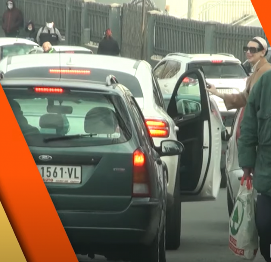 PEVAČICA SAMO ŠTO SE NE PORODI! Ovako Kaća Grujić izgleda pred sam porođaj, a evo gde provodi vreme! (FOTO)