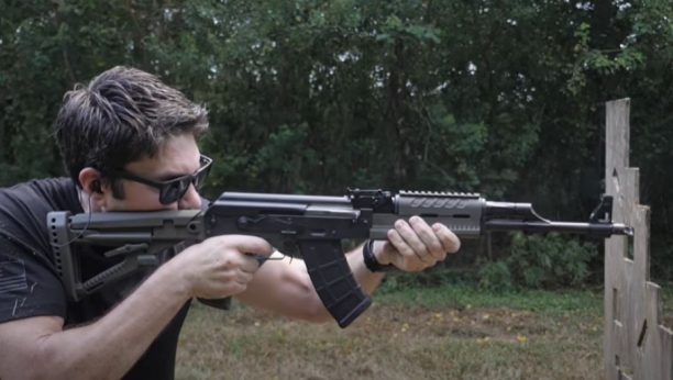 MOĆNO SRPSKO ORUŽJE OBORILO SVE REKORDE Zastava sklopila ugovor o isporuci oružja sa Sjedinjenim Američkim Državama vredan 234 miliona!