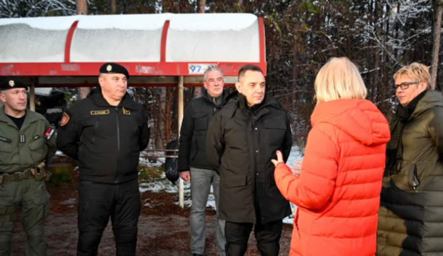 VULIN PORUČIO SVIMA Zahvaljujući Vučiću vojska je osnažena, a Srbi gde god da žive mogu da budu mirni