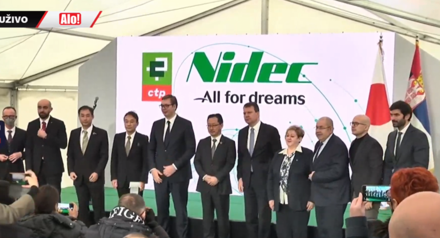 POLOŽEN KAMEN TEMELJAC ZA FABRIKU NIDEK Milijardu evra stiže u Srbiju