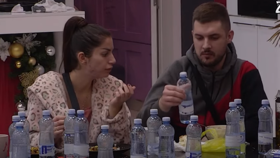 GRUJA VERIO MIMU! Bivši zadrugari staju na ludi kamen! (FOTO)