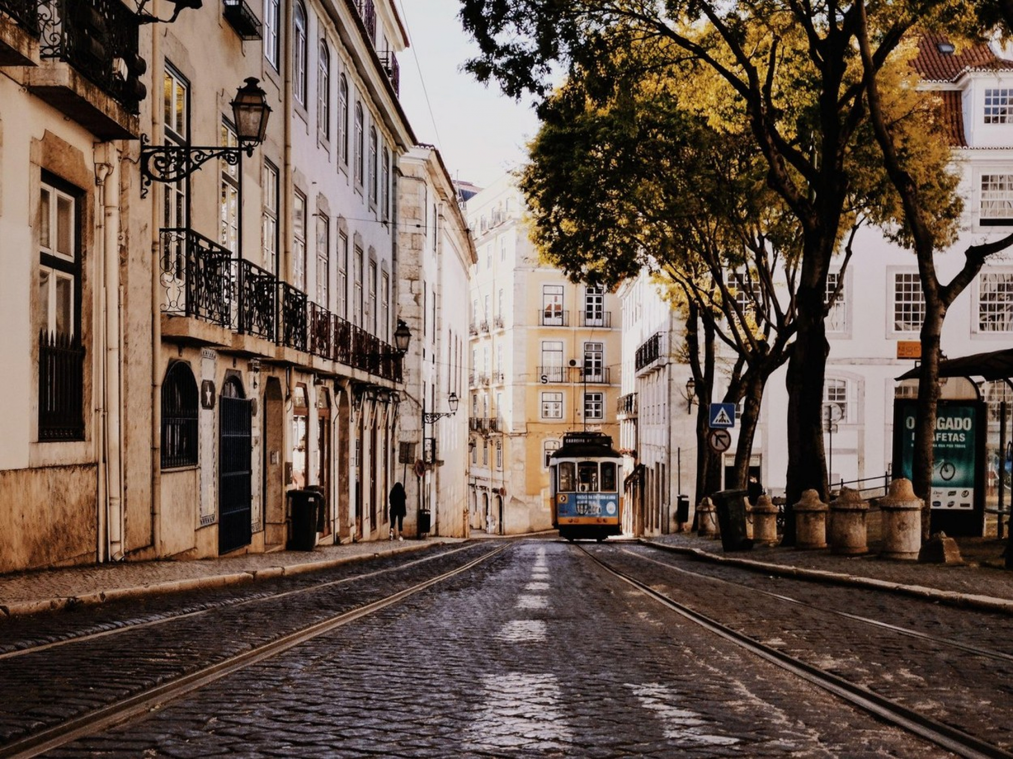 BRAZIL U EVROPI, VINO, FUDBAL I NEBOJŠA GLOGOVAC! Kako je jedna zemlja postala talična po Srbiju i kakve veze s tim ima legendarni glumac? (VIDEO)