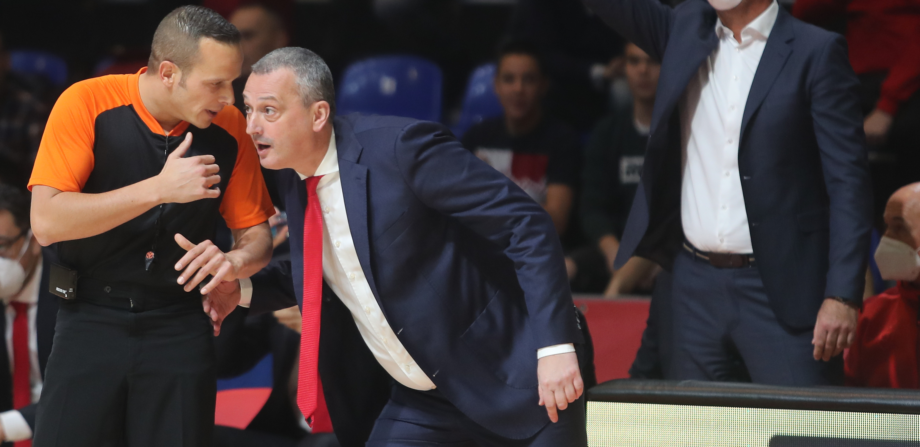 ŠAMPION EVROPE STIŽE U BEOGRAD! Zvezda čeka Efes, Radonjić progovorio o Cirbesu!