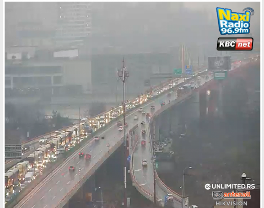 BEOGRAD UŽIVO - KAMERE POKAZUJU ŠTA IZBEGAVATI: Evo kako izgledaju Gazela, Pančevački most, Sava Centar i ostale kritične tačke