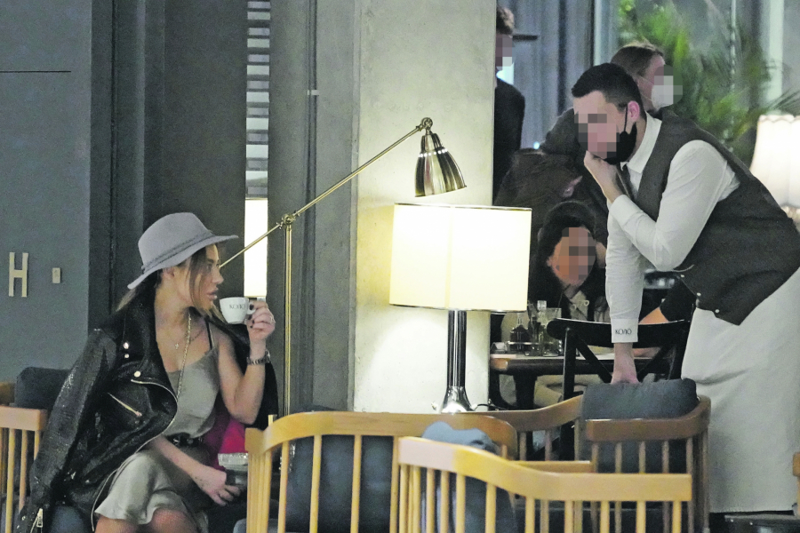 EKSKLUZIVNI ALO! PAPARACO Ana Nikolić nikad izazovnija, a zbog samo jednog detalja svima će biti jasno da je život promenila iz korena!