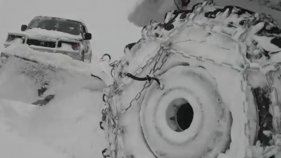 Arilje na korak od uvođenja vanredne situacije: Potpuno zavejana dva sela!