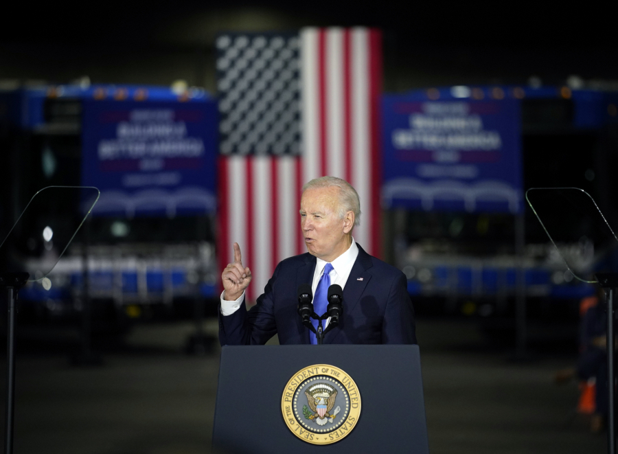 TEKTONSKI POREMEĆAJI U POLITICI Ko je u godini za nama nestao sa scene, a ko je na nju stupio