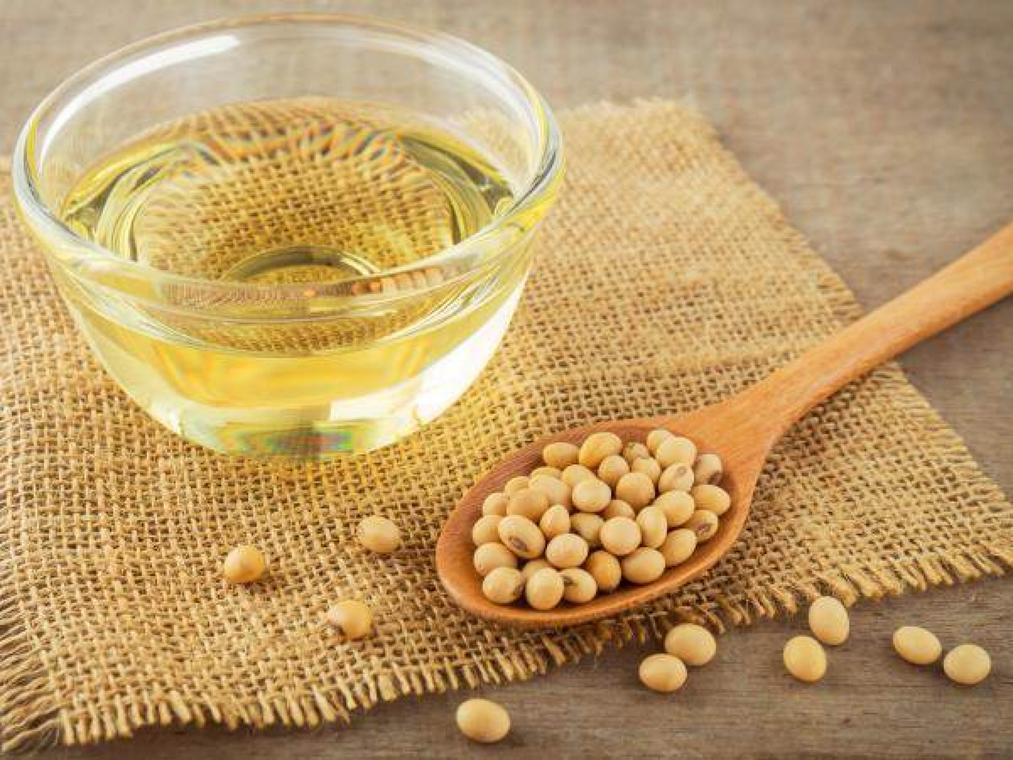 MOĆNA TERAPIJA ZA MALO PARA Uz pomoć kašike ulja izbacite otrove iz organizma