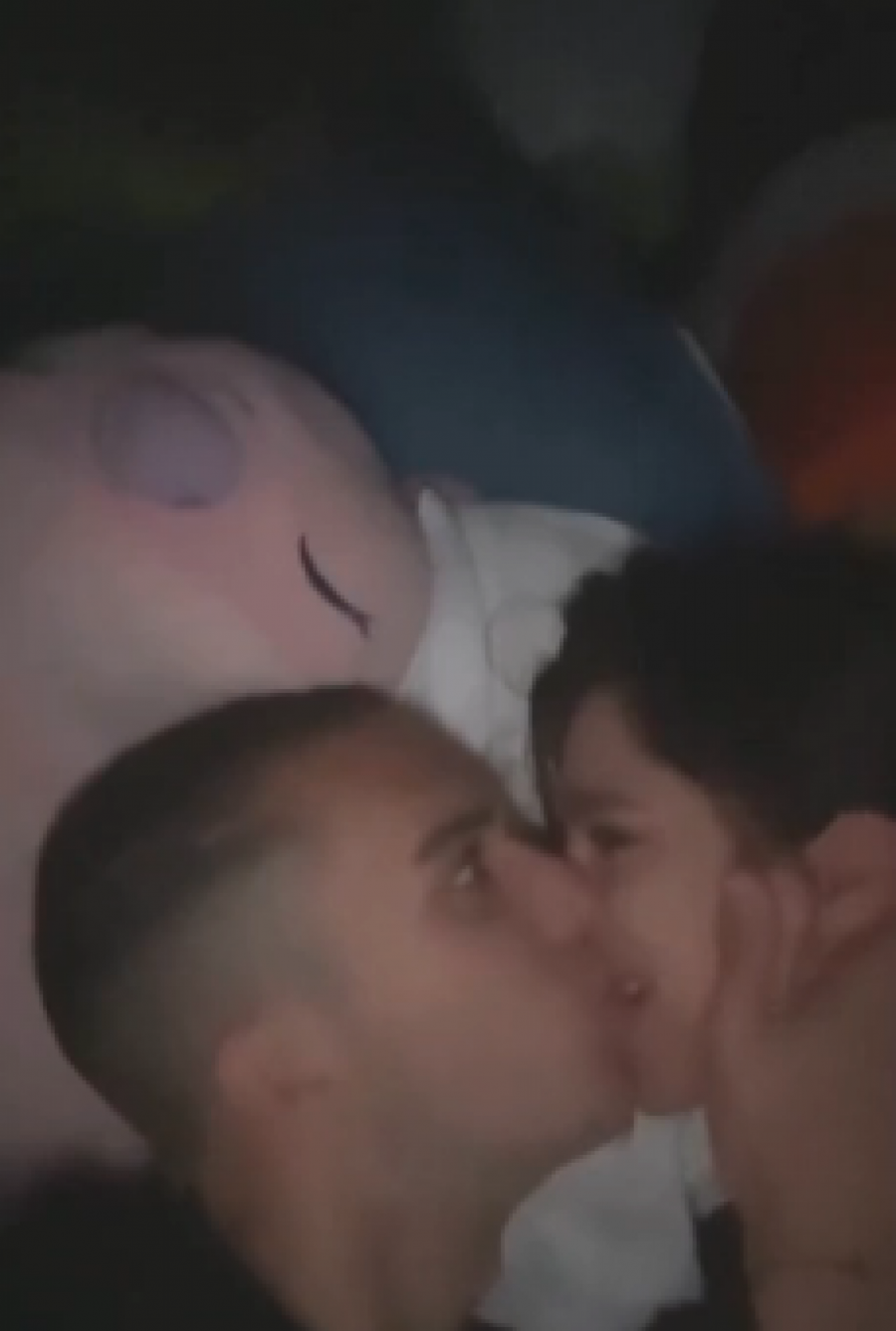 LJUBAVNE IGRARIJE HARISOVE ĆERKE IZ KREVETA! Đina podelila romantični video iz postelje sa dečkom i šokirala mnoge