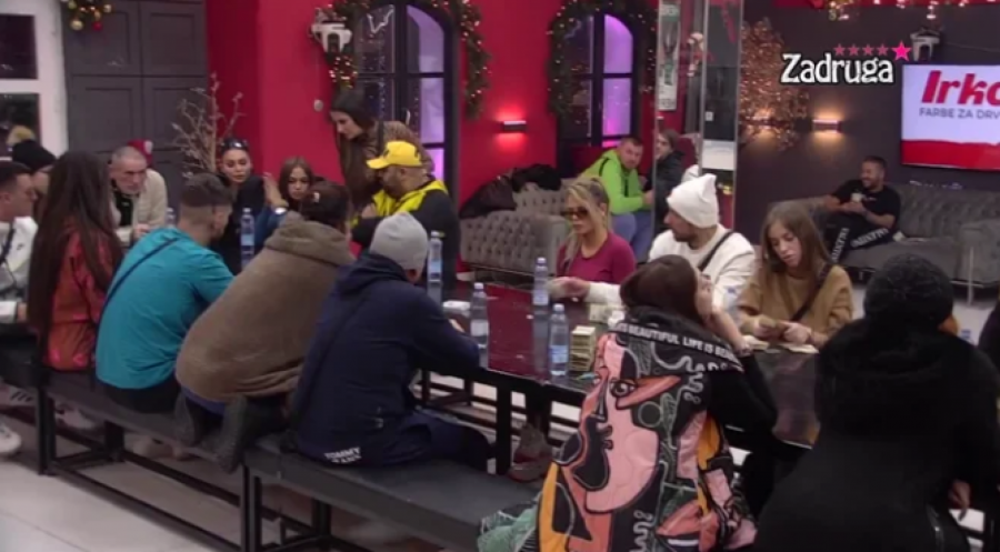 SANDRA ČAPRIĆ PONIZILA BIVŠEG! Zadrugarka postavila Filipa na mesto! Pokazala ko je unikat, a ko falsifikat, pa njegov budžet prosledila Maji