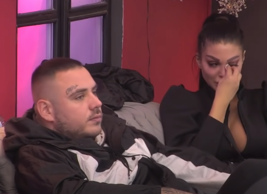 NEĆE DA GA OSTAVI NA MIRU Đedović pokušao da Maji da objasni kako stoje stvari sa Carem, ona odmah napravila novi haos, Filip se žestoko pokajao!