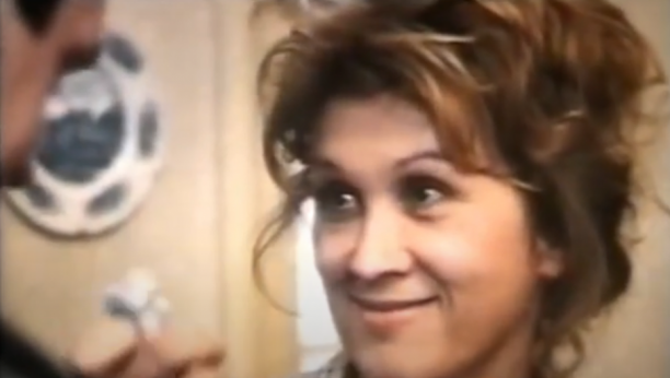 TEŠKA ŽIVOTNA PRIČA SLAVNE RUŽICE SOKIĆ Detinjstvo je provela u jezivim uslovima, a potomstva se odrekla zbog velike traume