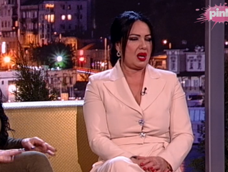 PEVAČICA U RODNOM MESTU ZIDA KUĆU ZA BRATANICU! Komšije iznele sve detalje iz porodice Zlate Petrović, a evo šta su rekli o njenoj majci!