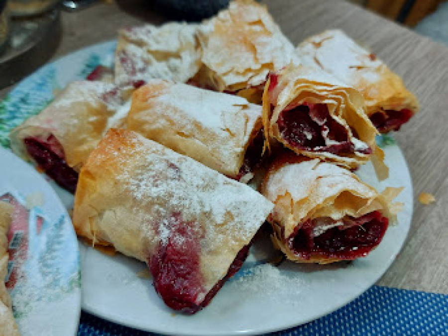 NAJBOLJI RECEPTI IZ BAKINOG KUVARA Tri vrhunske posne pite, slane i slatke, odlučite sami (VIDEO)