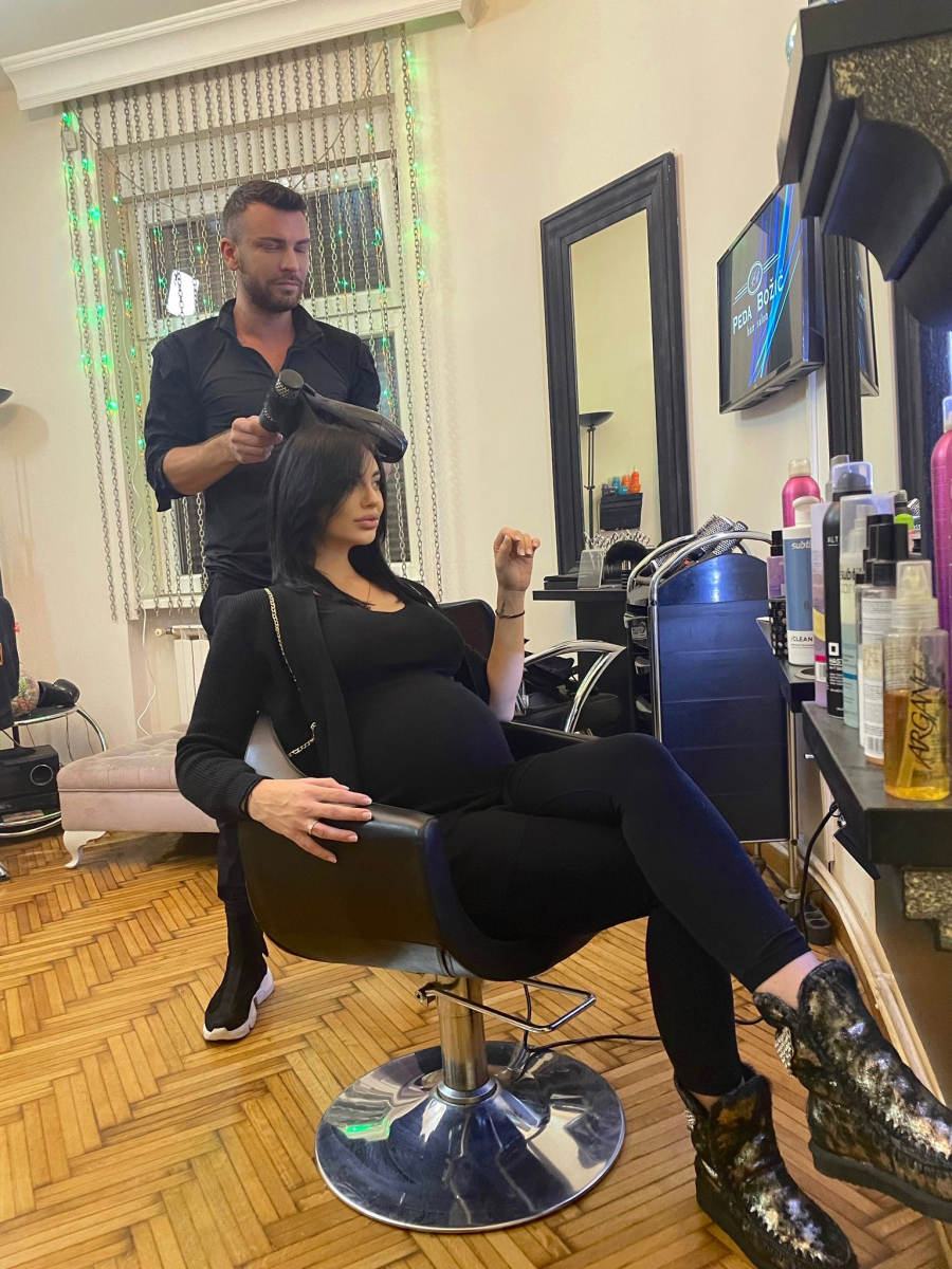 EKSKLUZIVNO OTKRIVAMO Evo šta je Katarina Grujić radila noć pred porođaj, niko nije očekivao da će baš njega posetiti! (FOTO)