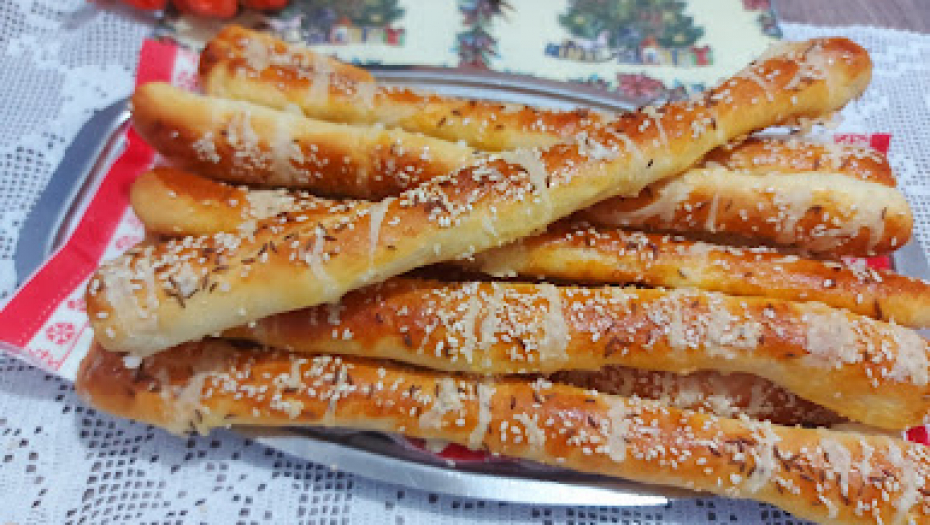 IDEALAN RECEPT ZA DORUČAK ILI UŽINU Slani štapići sa susamom i lanom, hrskavi spolja, zaboravićete lokalnu pekaru (VIDEO)