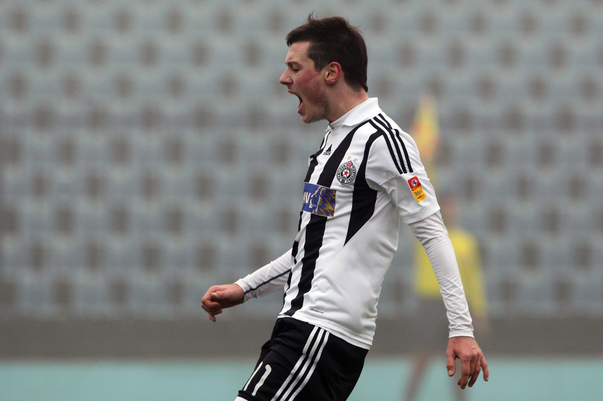 JEDVA OSTAO ŽIV, VRATIO SE U SRPSKI FUDBAL, A SADA JE PONOVO POSTAO JUNAK! Bivšeg fudbalera Partizana pamte po svađi sa navijačima, a sada je postigao gol posle 510 dana (VIDEO)