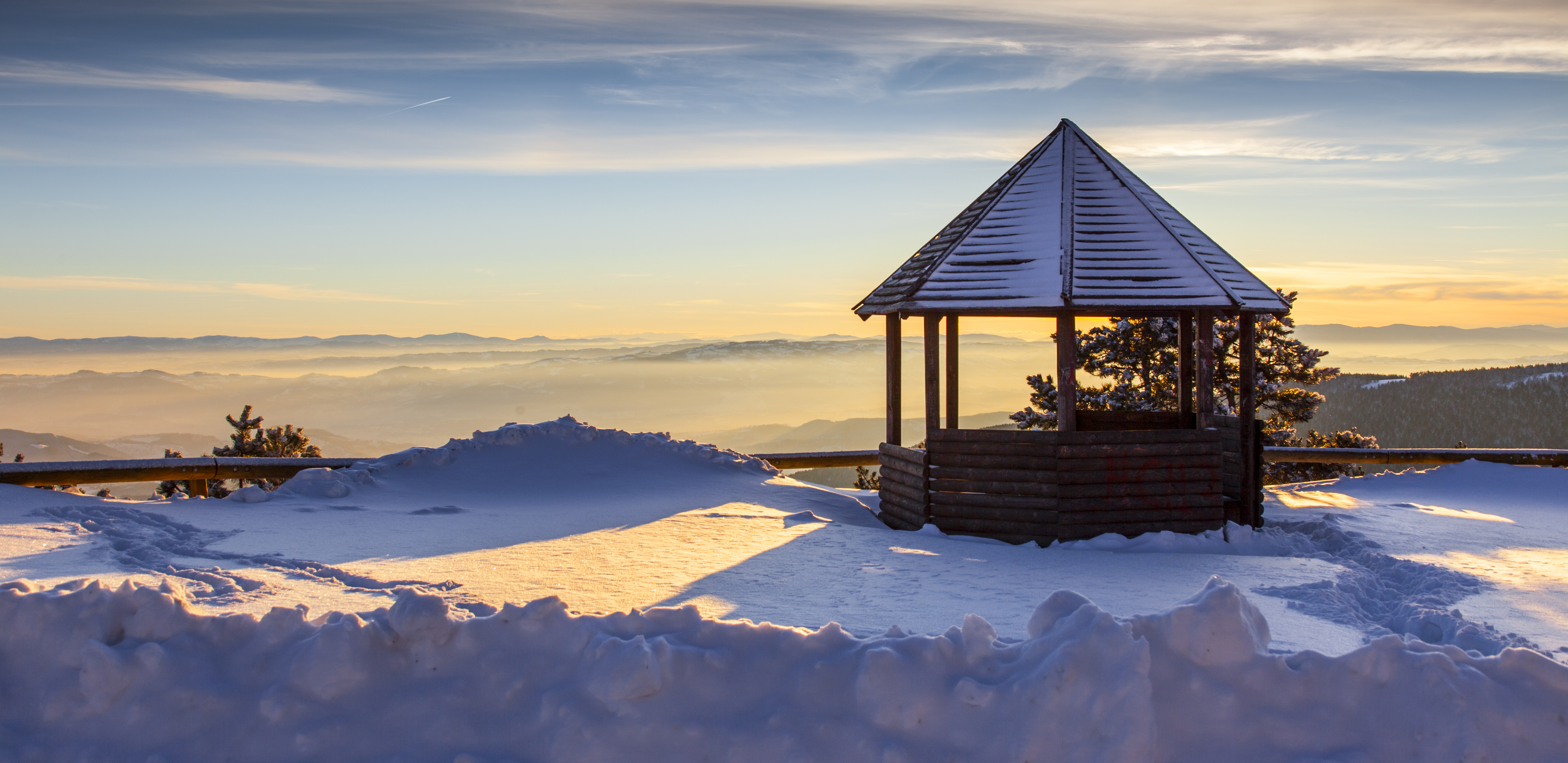 MESTA NI ZA LEK NA ZLATIBORU Noćenje od 150 evra, sobe dupke pune - jedini smeštaj možda u Čajetni i po planisnkim selima