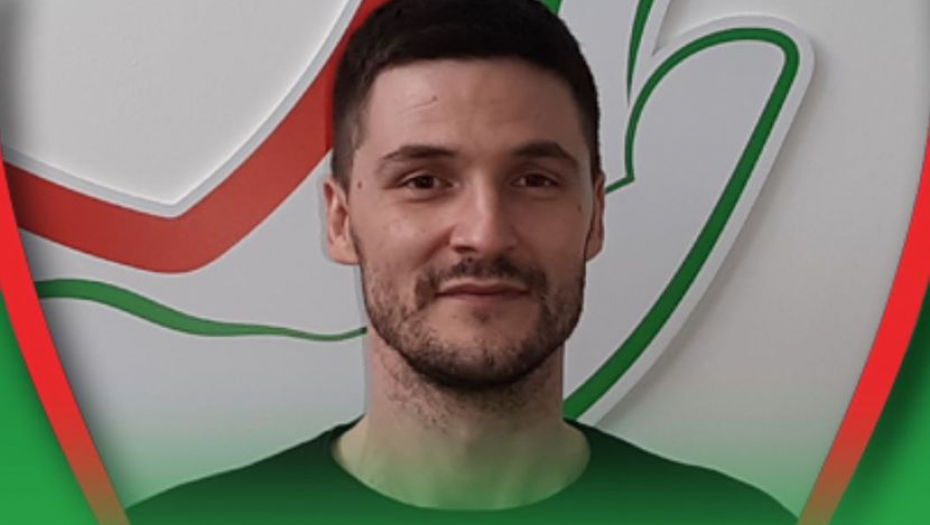 OTAC DVOJE DECE SE SVE TEŽE KREĆE Aleksandaru za lečenje potrebno 45.000 evra