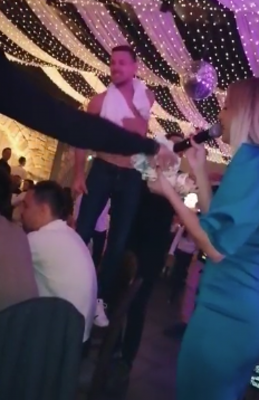 SLAVIO 12 SATI, A MUZIČARIMA DAO NEVEROVATAN BAKŠIŠ Gobeljić proslavio rođenje čerke, Katarina sve gledala preko video poziva!