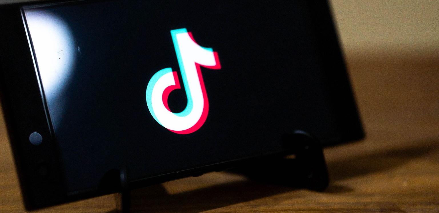 NAJAVILI VELIKI NAPAD NA TIK TOKU: Otkazana nastava u školama, najavili napad na TikToku!