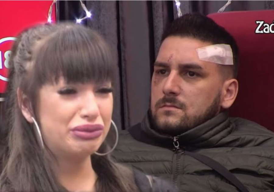 SMEH DO SUZA! Miljana Kulić se zaigrala u fotošopu, samo zubi joj ostali isti!