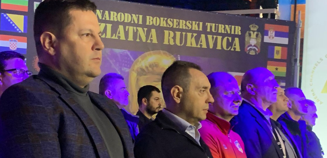 MINISTAR VULIN UVELIČAO SPEKTAKL! "Zlatnom rukavicom" spuštena zavesa na neverovatnu sezonu!