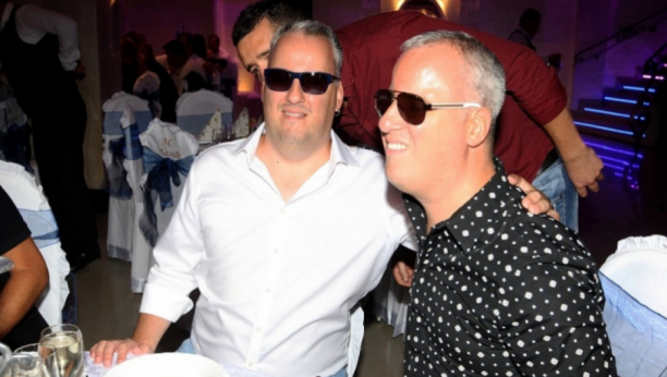 TRI DANA SMO PEVALI ZA DŽABE Maja Marijana iznela sve detalje o neprijatnoj situaciji sa svadbe: Polili su me vrućom kafom, jurili sa motkama