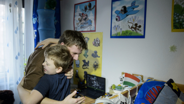 SKUPLJANJE TOPLIH STVARI ZA DECU IZ SVRATIŠTA: Akcija GO Stari grad traje do 24. decembra