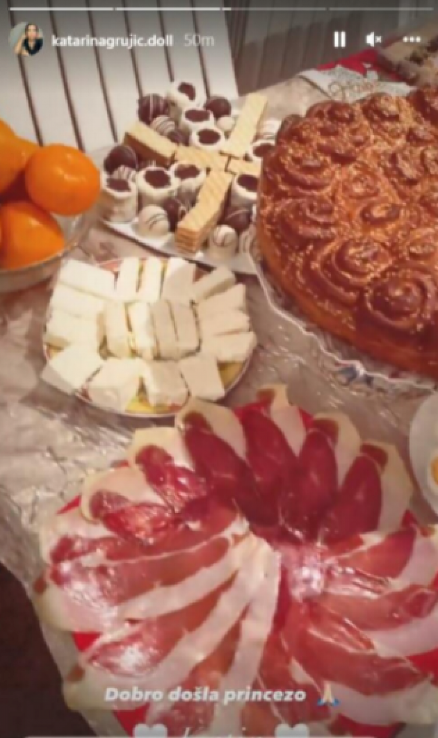 GOZBA ZA PRINCEZU! Evo šta se sve našlo na trpezi Gobeljića nakon što je Katja stigla kući!