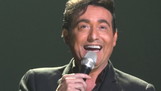 OD POSLEDICA KORONE! Preminuo pevač legendarne grupe 