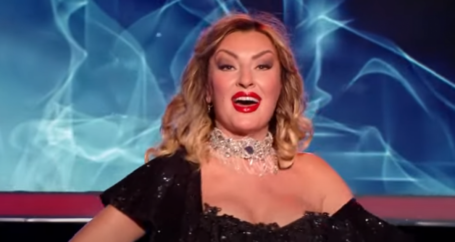 SA PARTNEROM SAM KADA ŽELIM, A KADA HOĆU SPAVAM SAMA! Sneki otkrila da li se plaši samoće i kada žene najviše greše