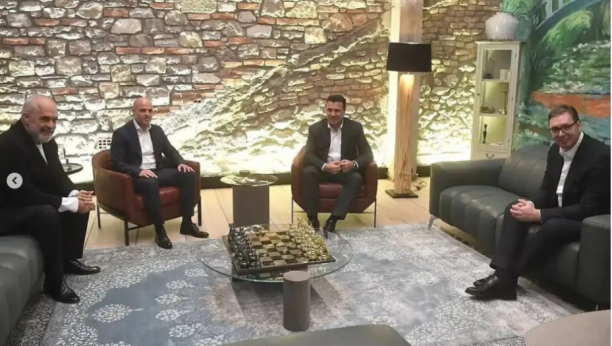 POVEZUJEMO SE ZBOG LJUDI KOJI ŽIVE U NAŠIM ZEMLJAMA Vučić, Rama i Zaev počeli sastanke u Tirani