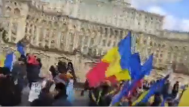 RUMUNIJA U HAOSU Demonstranti na ulicama