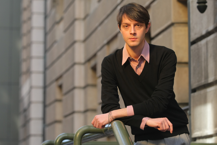 SVAĐAĆEMO SE, LETEĆE PERJE! Malo je poznato da je sin Danice Maksimović ovaj poznati reditelj, sarađuju zajedno, a sada je glumica otkrila apsolutno sve!