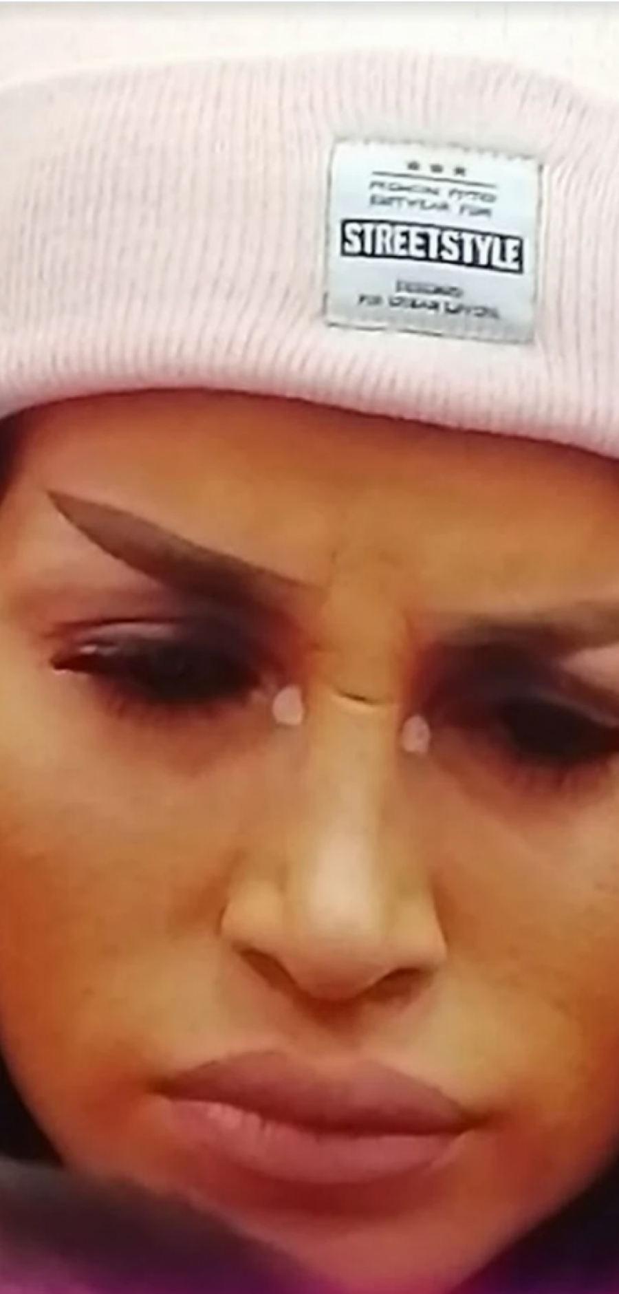 KAKAV KIČ I ŠUND! Dalila Dragojević i njeno šminkanje predmet podsmeha, svi se pitaju šta joj znače dve bele tačke na očima!