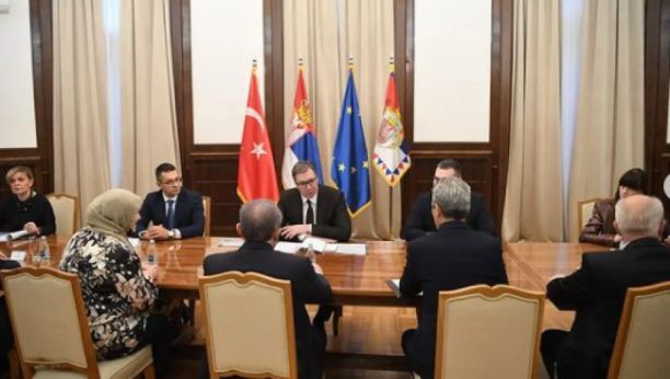 POZDRAVITE ERDOGANA Vučić sa predsednikom Velike Narodne skupštine Turske