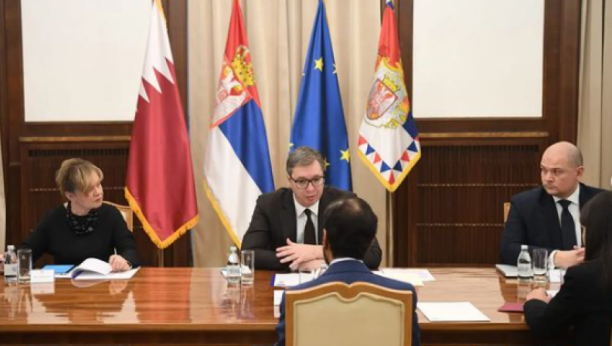 KATARSKI AMBASADOR VUČIĆU URUČIO PISMO OD ŠEIKA TAMIMA Predsednik Srbije pozvan da učestvuje na Кonferenciji UN u Dohi